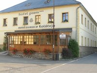 3-restaurace-hotelu-kolstejn.jpg