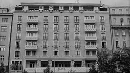 7-karel-pinka-interhotel-jalta.jpg 7-karel-pinka-interhotel-jalta.jpg