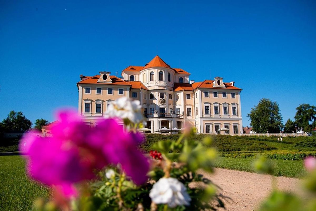 Konferenční centrum AV ČR - zámek Liblice