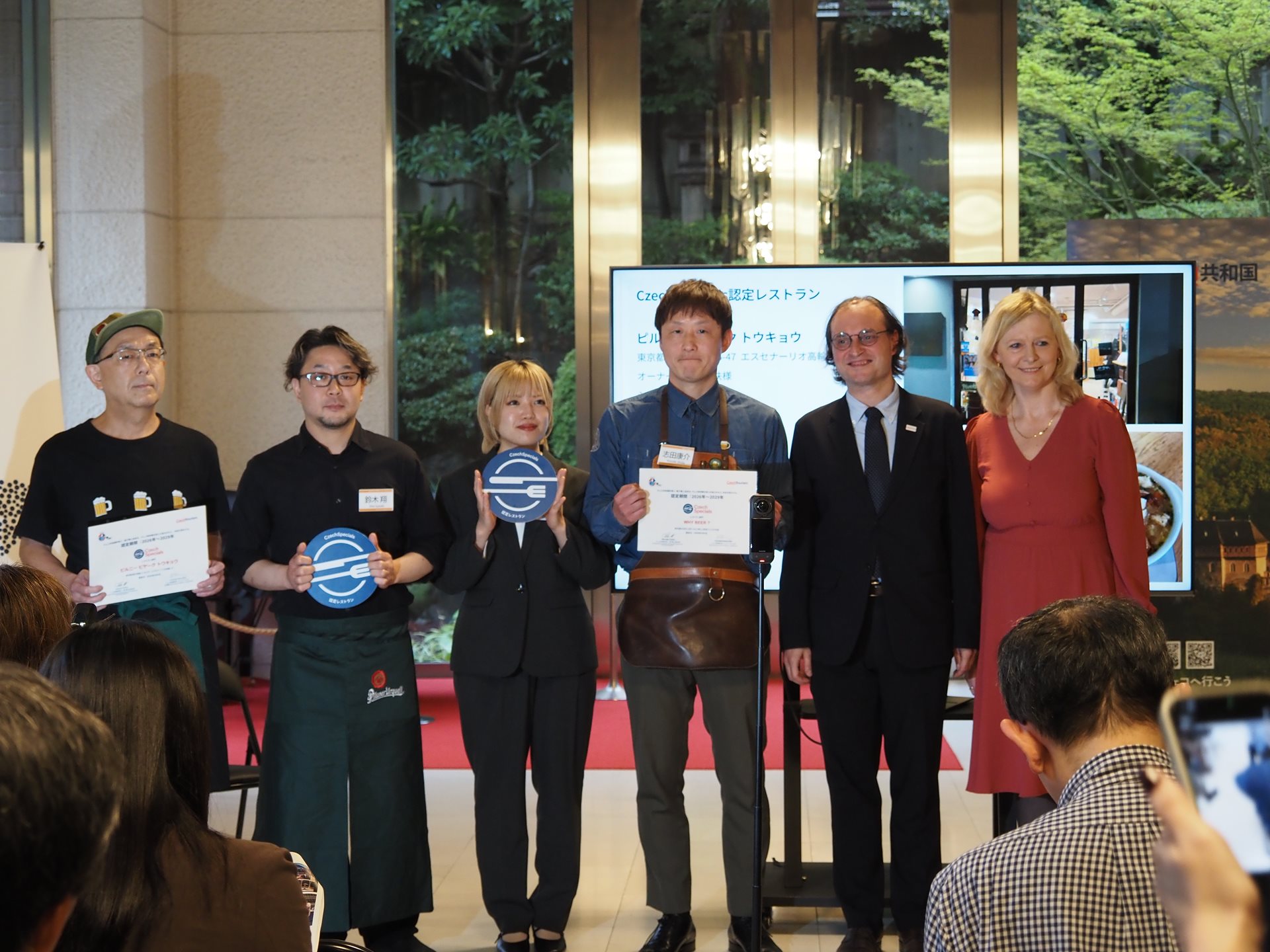 Dvě restaurace v Tokiu získaly vůbec první certifikaci mimo Českou republiku 